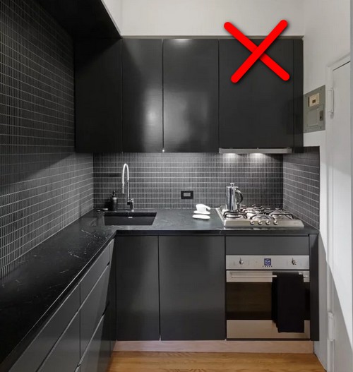 не используйте черный цвет на маленькой кухне